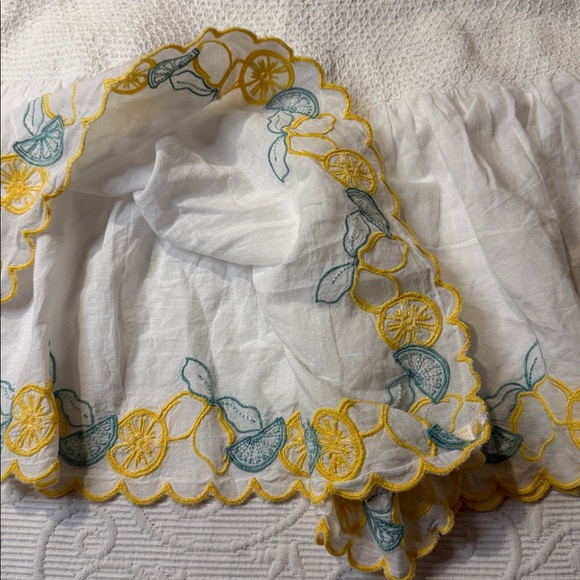 Joie White Shorts with Yellow Lemon & Green Leaf Embroidery. Sleep shorts. NWT S - Picture 8 of 8